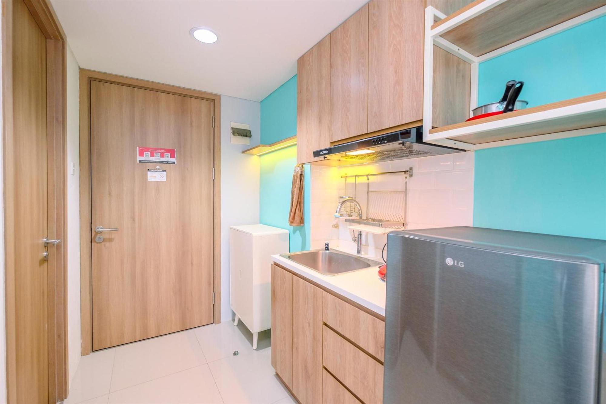 Homey And Simply Look At Icon By Travelio Apartemen *